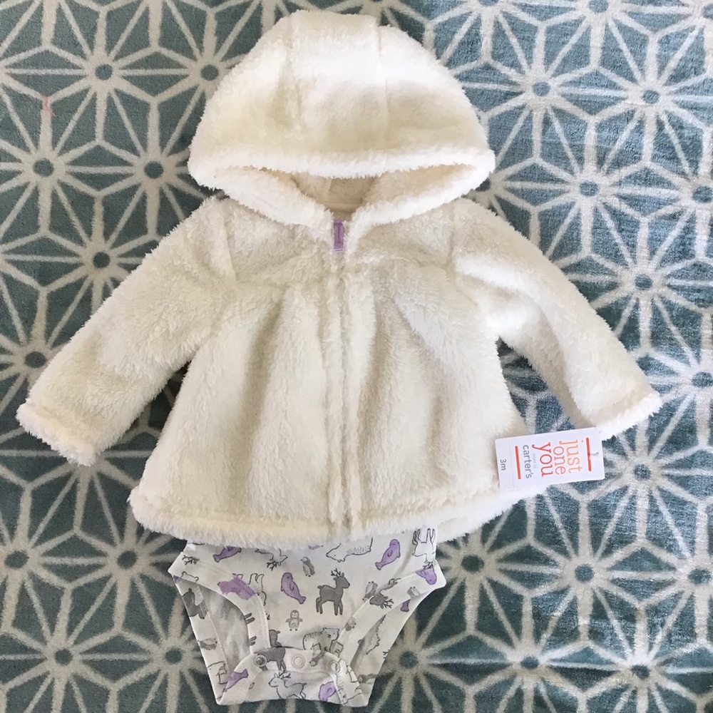 Carters Baby Set